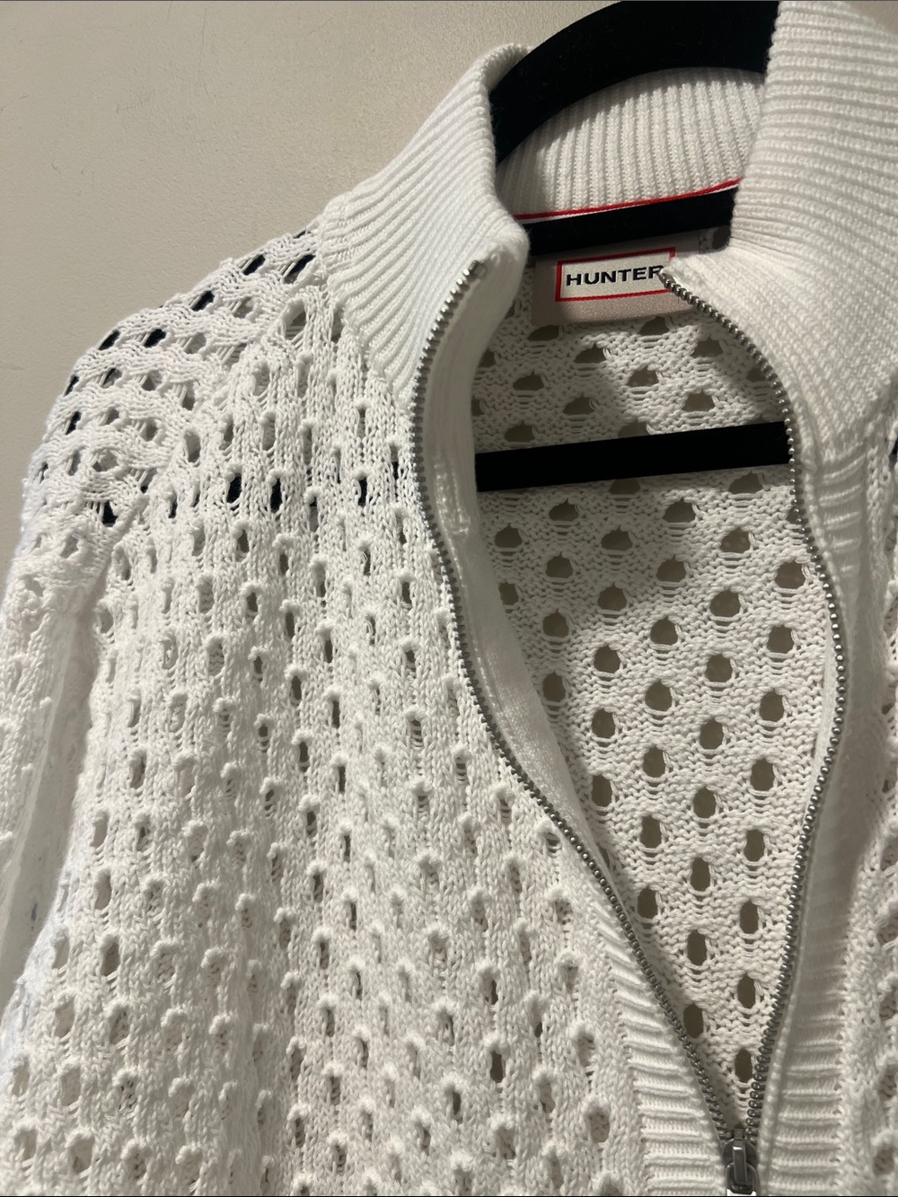 Hunter Women's White Cropped Openwork Bomber Jacket White with Red & Black Trim - Picture 8 of 12